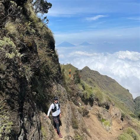 Jalur Pendakian Merbabu